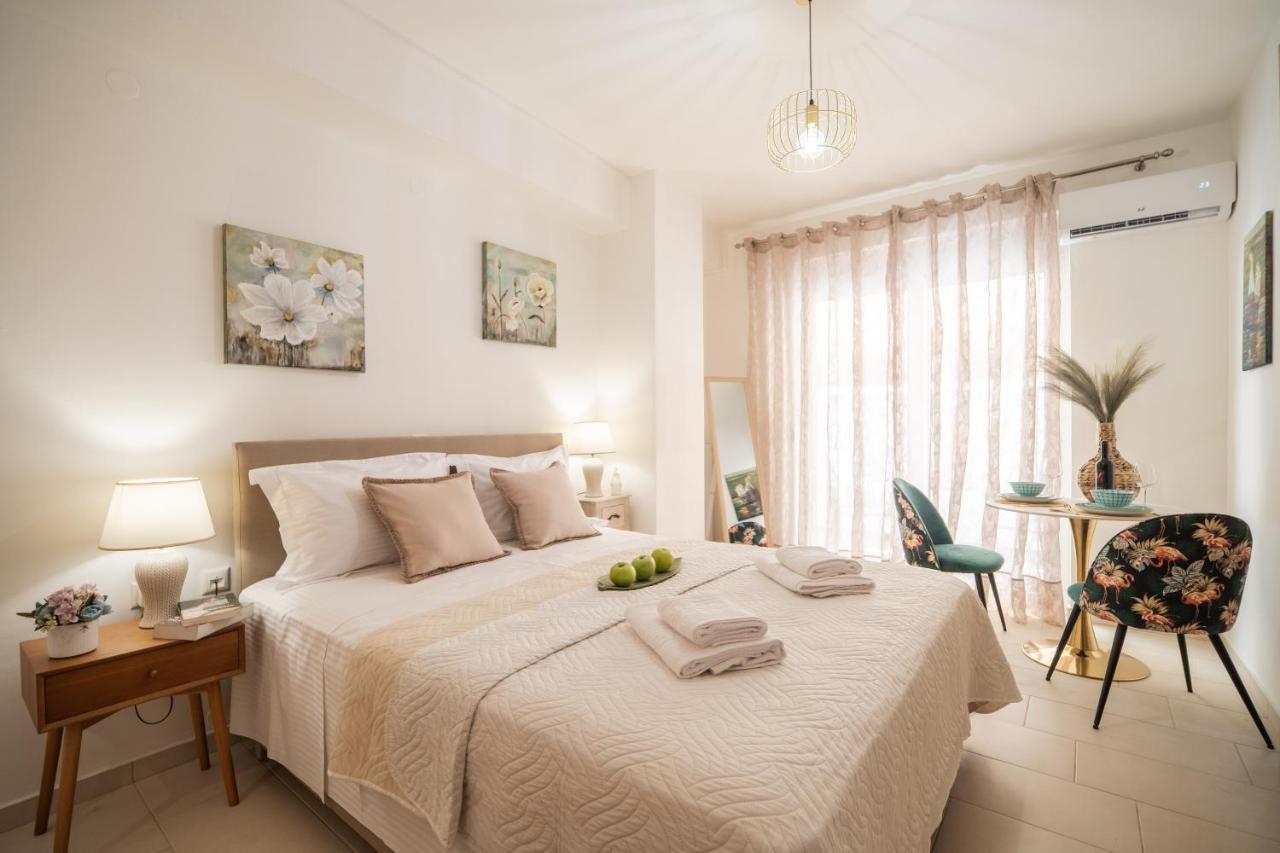 Myrtia Apartment Few Steps From The Sea Chrissi Akti Chania Exterior foto