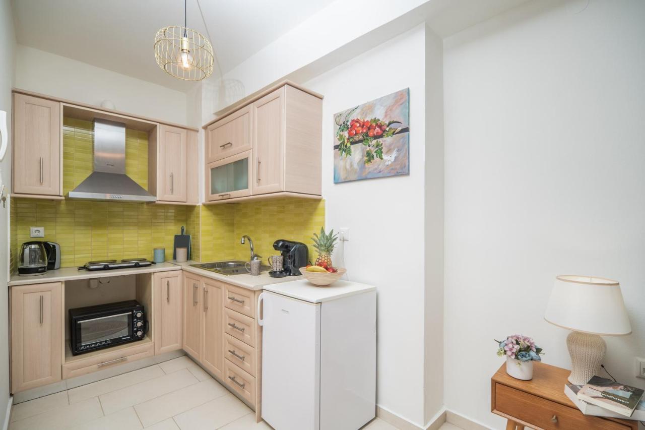 Myrtia Apartment Few Steps From The Sea Chrissi Akti Chania Exterior foto