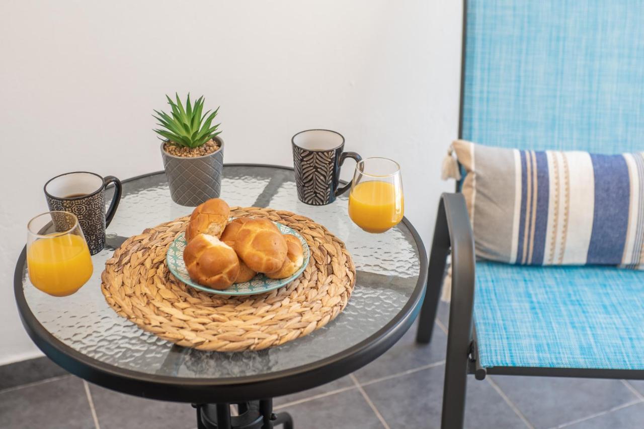 Myrtia Apartment Few Steps From The Sea Chrissi Akti Chania Exterior foto