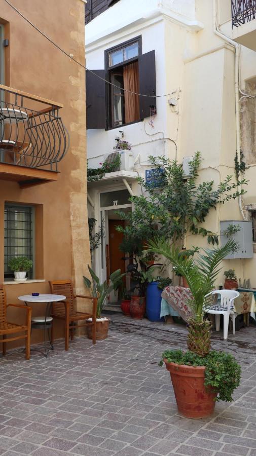 Myrtia Apartment Few Steps From The Sea Chrissi Akti Chania Exterior foto