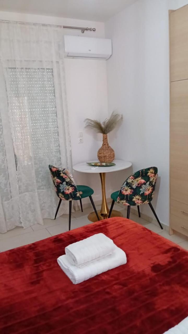 Myrtia Apartment Few Steps From The Sea Chrissi Akti Chania Exterior foto
